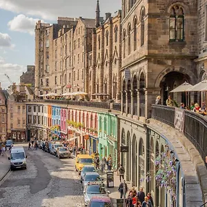 west-bow-just-off-royal-mile.edinburghhotelsuk.org/